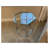 ACCENT TABLE
