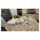 42PC KITCHEN ITEMS