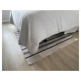 AREA RUG