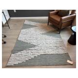AREA RUG