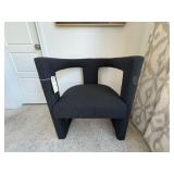 ACCENT CHAIR