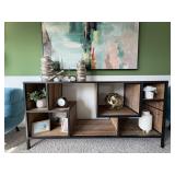 CONSOLE TABLE