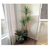 2PC FAUX PLANTS
