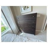 2PC DRESSER & NIGHSTAND