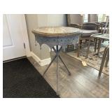 SIDE TABLE
