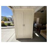 ARMOIRE