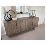 SIDEBOARD