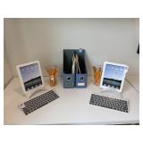 ASSORTED DESK ITEMS