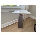 SIDE TABLE SIDE TABLE