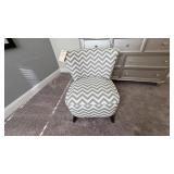 ACCENT CHAIR