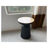 ACCENT TABLE
