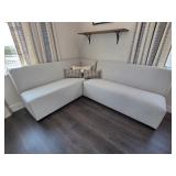 CORNER SETTEE