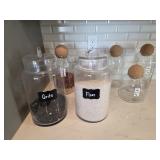 7PC ASSORTED KITCHEN ITEMS