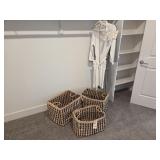 10PC ASSORTED CLOSET ITEMS