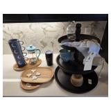 ASSORTED KITCHEN ITEMS