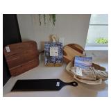 8PC ASSORTED KITCHEN ACCESSORIES