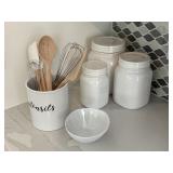 5PC KITCHEN ITEMS