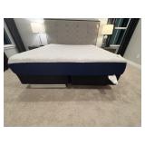 KING MATTRESS SET W/METAL FRAME