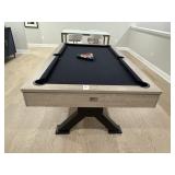 4PC POOL TABLE & ACCESSORIES