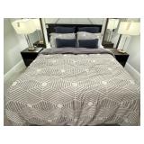 9PC QUEEN BEDDING