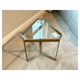 ACCENT TABLE