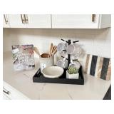 11PC KITCHEN ITEMS