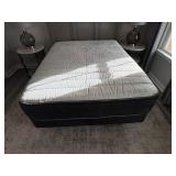 QUEEN MATTRESS SET
