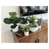 8PC Dï¿½COR ITEMS