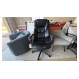 SWIVEL OFFICE CHAIR