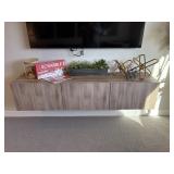 WALL-HUNG MEDIA CONSOLE