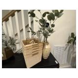 ASSORTED DÉCOR ITEMS