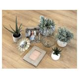 8PC ASSORTED DECOR