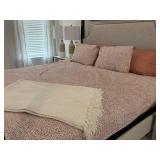 7PC QUEEN BEDDING