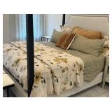 8PC KING BEDDING