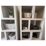 ASSORTED DÉCOR ITEMS