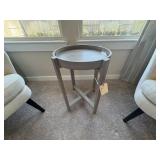 ACCENT TABLE