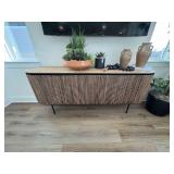 CREDENZA