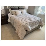 11PC QUEEN BEDDING