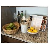 10PC KITCHEN ITEMS