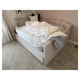 2PC DAY BED W/ TRUNDLE & FULL MATTRESS