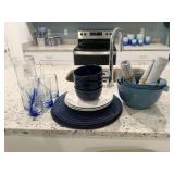 ASSORTED KITCHEN ITEMS