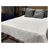 7PC QUEEN BEDDING