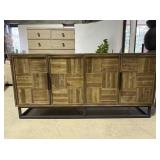 CREDENZA