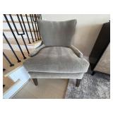 ACCENT CHAIR