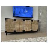 MEDIA CONSOLE