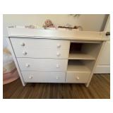 BABY CHANGING TABLE