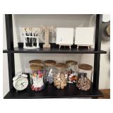 11PC ASSORTED ART ITEMS