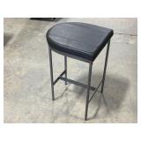 COUNTER STOOL