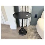 ACCENT TABLE
