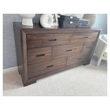 3PC DRESSER & NIGHTSTANDS